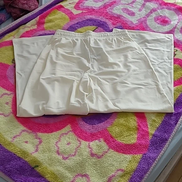 Pants - Picture 2 of 4